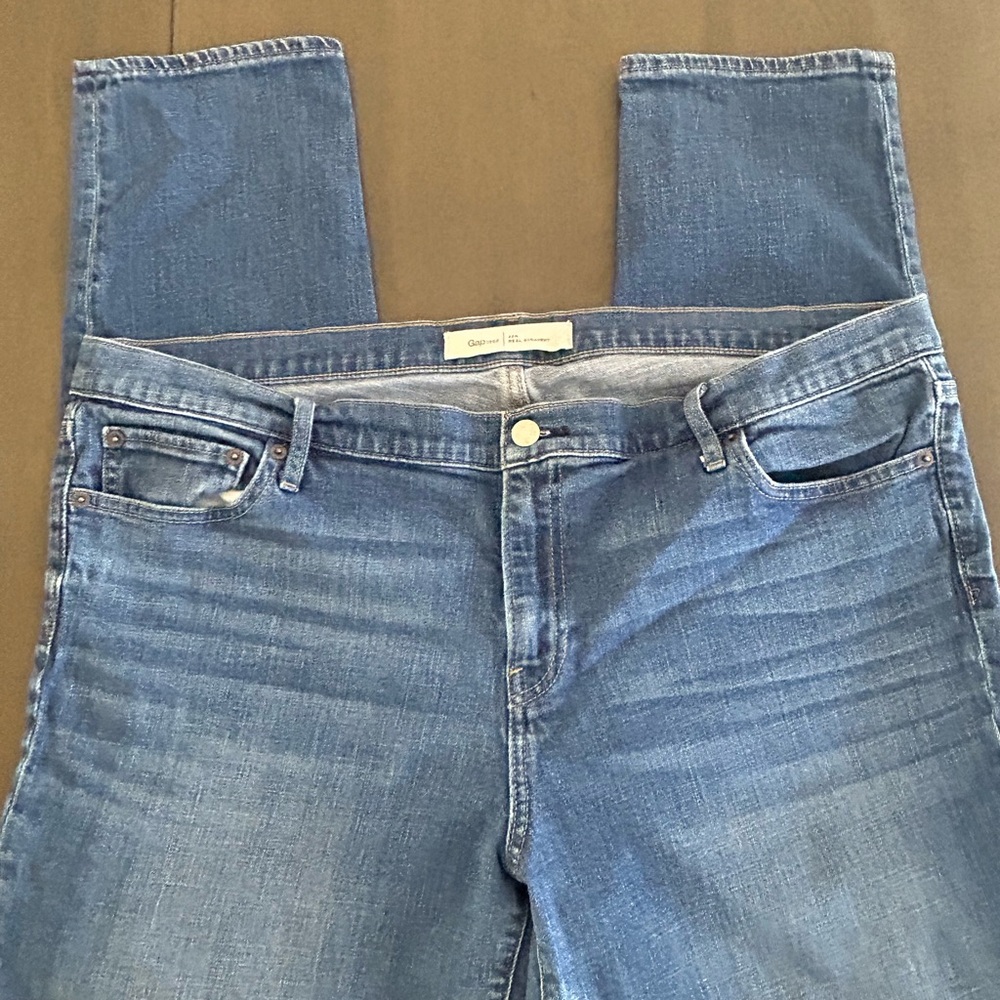 GAP Classic Straight Leg Jeans in Indigo